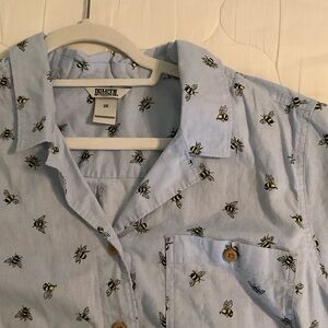 Button down shirt with bees